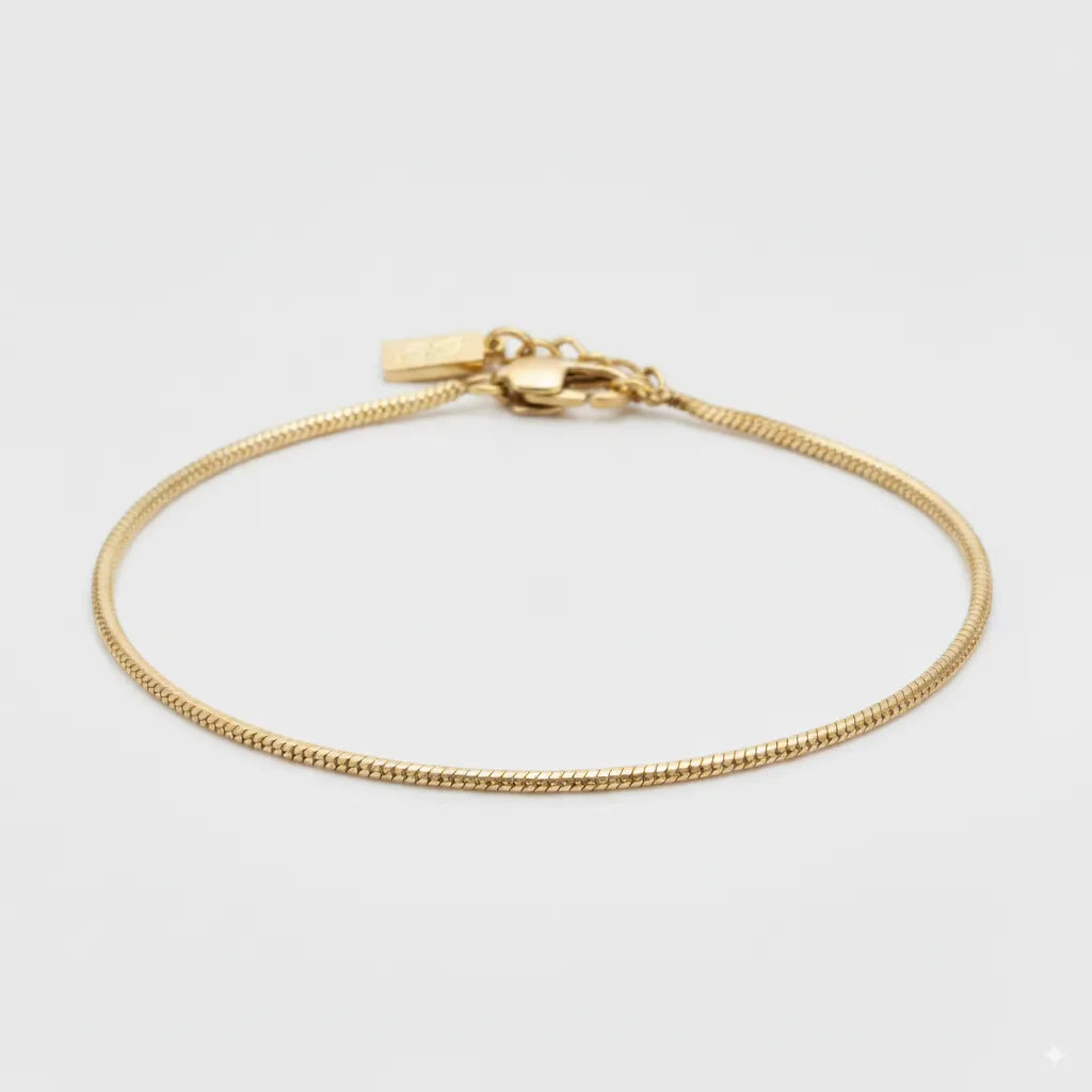Minimal Curb Bracelet